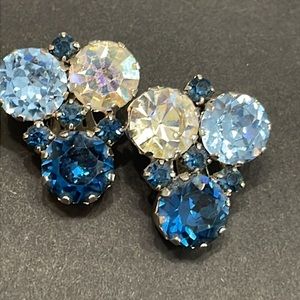 Vintage Cut Glass+8 sapphires (?) chunky Clip Earrings probably from before 60’s